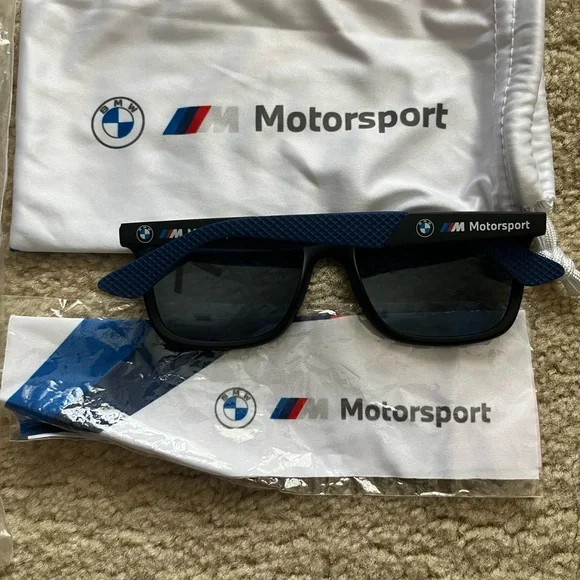 NWT BMW Motorsport Black sunglasses - Picture 2 of 2